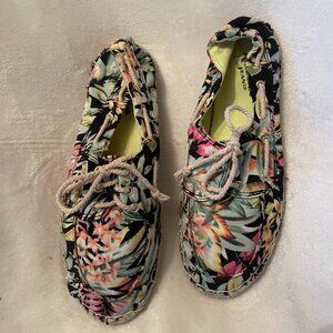 EUC Arizona Jean Company Tropical Print Espadrilles Size 7